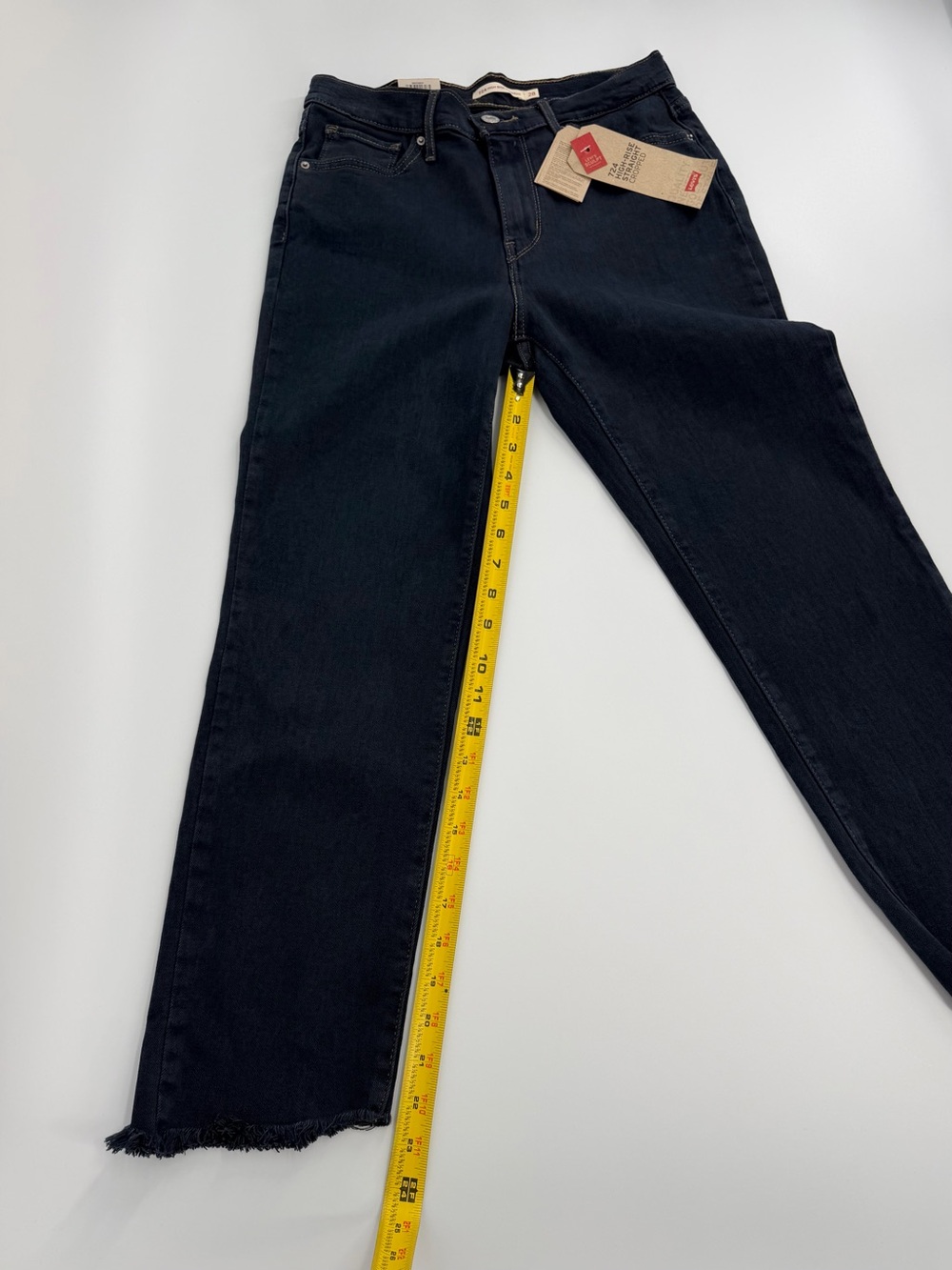 Levi’s 724 Jeans Womens 6 W28 High Rise Straight Cropped Black Raw Hem NWT - Picture 16 of 16